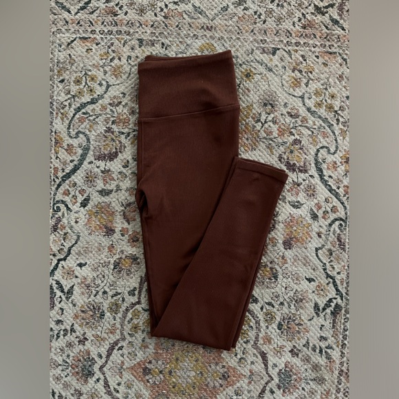 ✨sold✨Fabletics Ribbed Rust Leggings - Picture 3 of 3